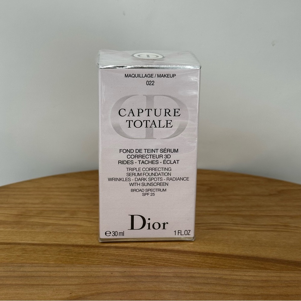 Dior Capture Totale Triple Correcting Serum Foundation Sunscreen Cameo 022 NEW